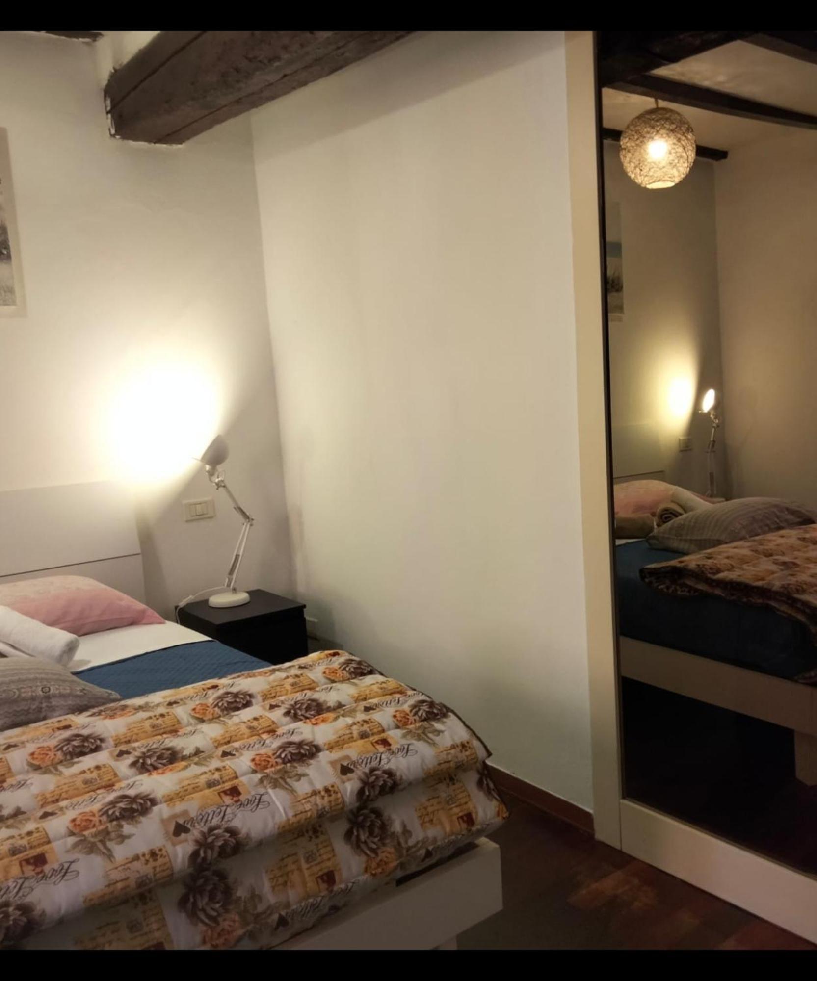 Historic E Comfort Suite - Locazione Semplice Bolonya Dış mekan fotoğraf
